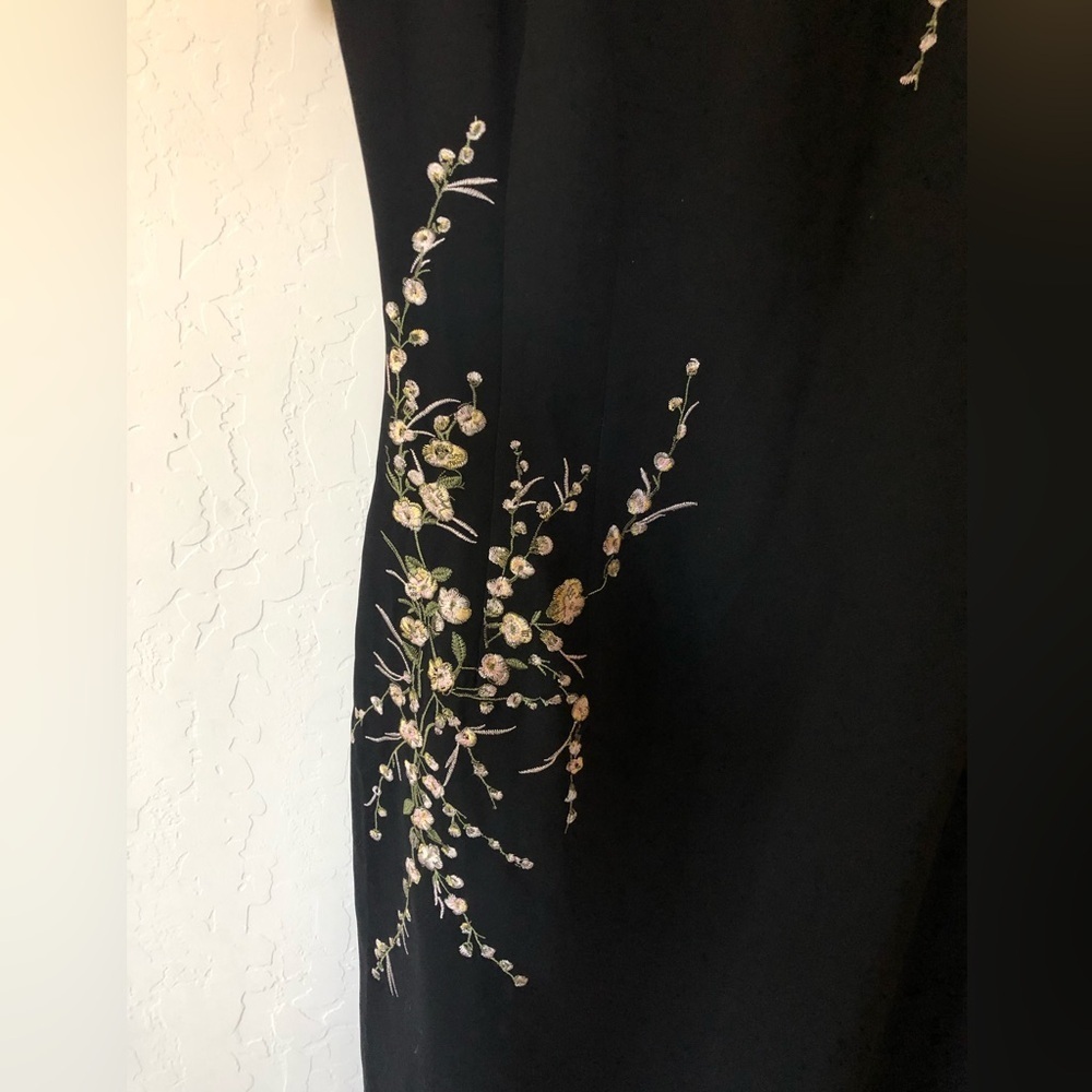 Vintage black maxi dress with floral embroidered details & side slit•••Evening - Picture 6 of 10